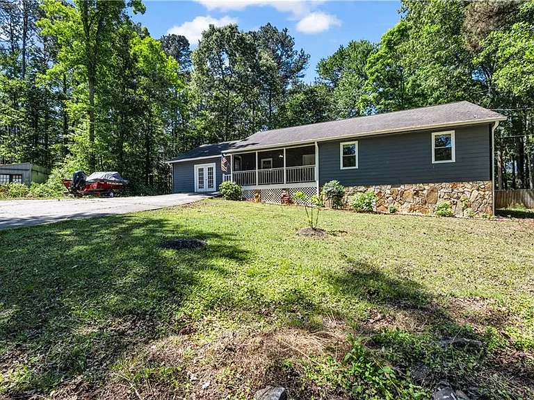 5722 Port Dr — Photo 1