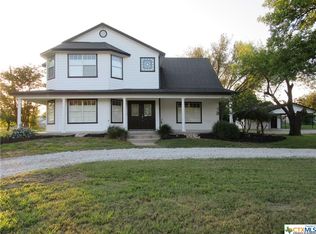 516 S High St, Rogers, TX 76569