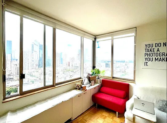 Rented by Corcoran | media 25