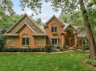 10073 Silver Lake Rd, Brighton, MI 48116