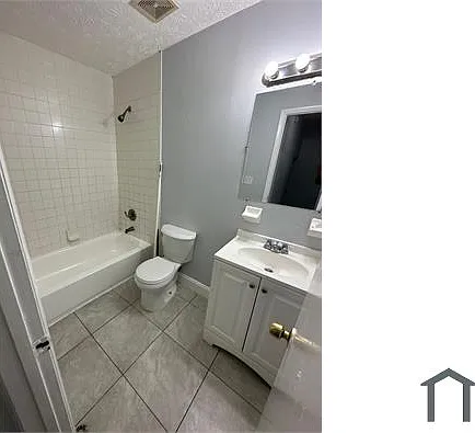 1430 W 18th St — Photo 23