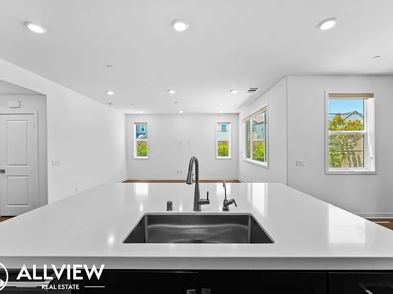 32465 Combine Dr — Photo 15