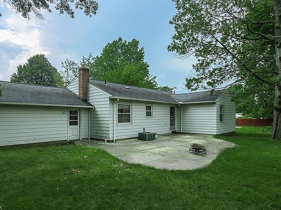 2nd image of 1807 Kenton Cir