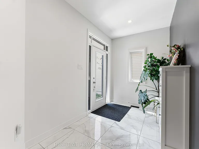 289 Mount Nebo Way — Photo 3