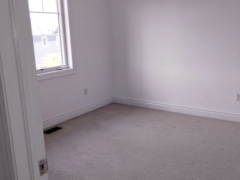 1461 Lormel Gate Ave #UPPER — Photo 11