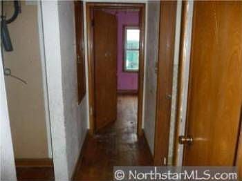 3rd image of 1127 McCammon Ave