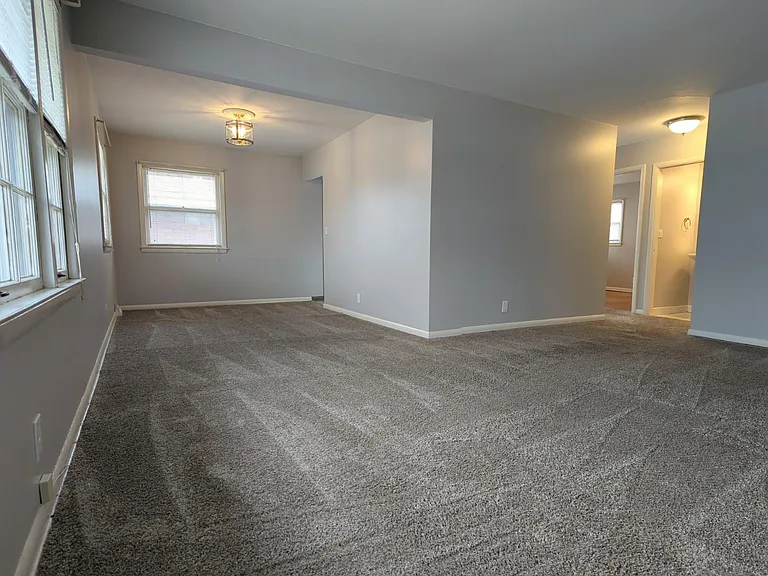 11827 W North Ave #3 — Photo 3