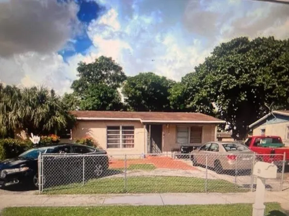 2051 NW 29th Avenue, Fort Lauderdale, FL 33311
