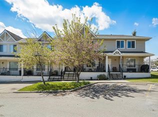 950 E Arbour Lake Rd NW #112, Calgary, AB T3G 5B3