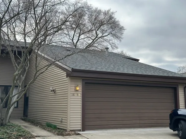1805B Glenwood Oaks Ct, Urbana, IL 61801
