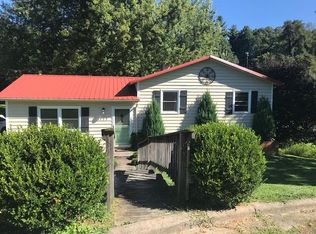 177 Rolling Hills Dr, Boone, NC 28607