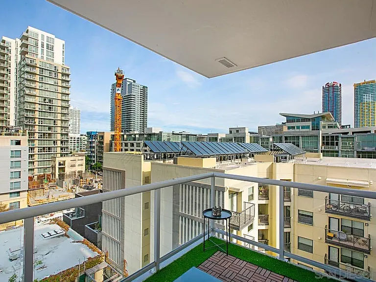 427 9th Ave #808 — Photo 20