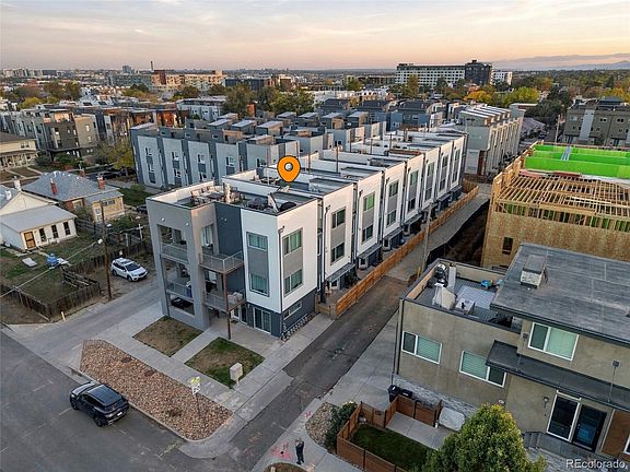 3rd image of 3352 W 18th Avenue