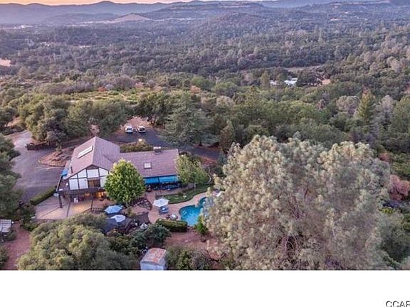 4th image of 18235 Morlan Ln