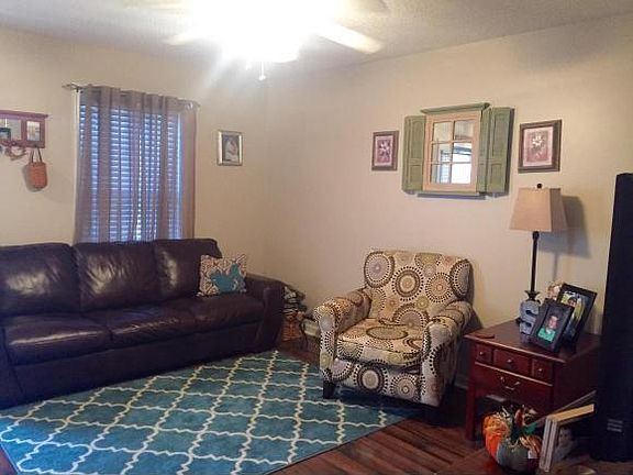 4th image of 235 Hunter Hills Cir