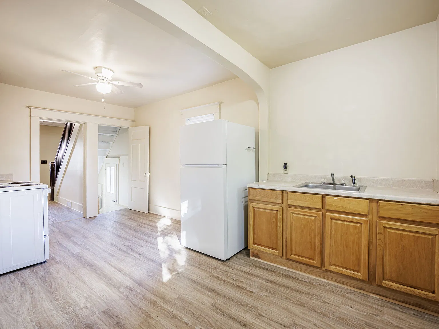 3 bed, 1112 sqft, $1,850 — Photo 4