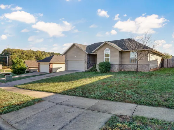4470 N Toby Avenue, Springfield, MO 65803