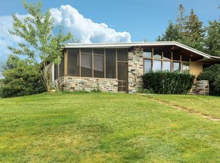 33 Rhode Island Ave, Manchester, NH 03104