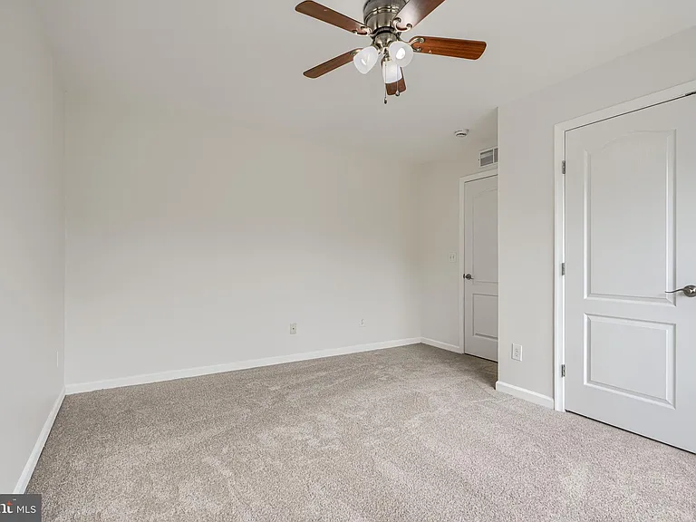 605 N Paradise Rd — Photo 26