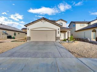 824 Crathorne St, El Paso, TX 79928