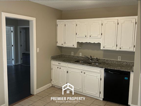 3rd image of 1801 7th St SE