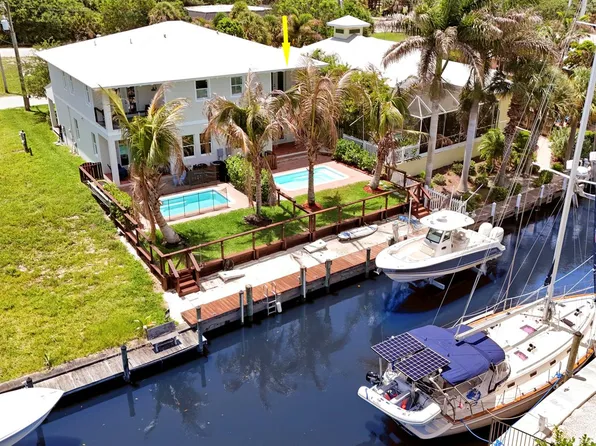3997 SE Barcelona St, Stuart, FL 34997