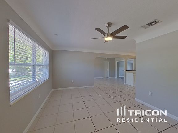 2nd image of 4813 Lake Charles Dr N
