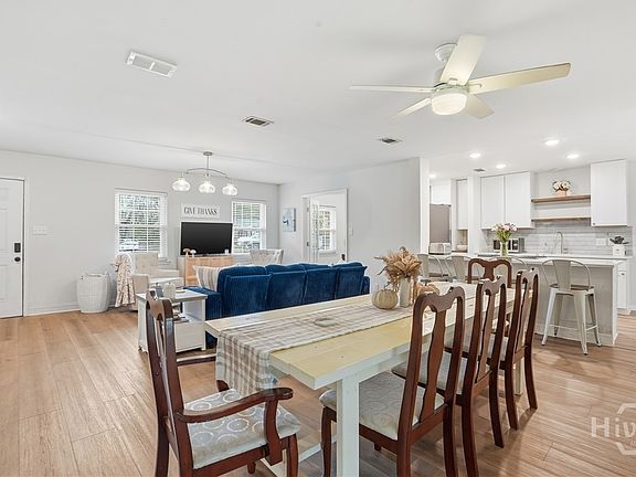 2nd image of 202 Sunderland Drive