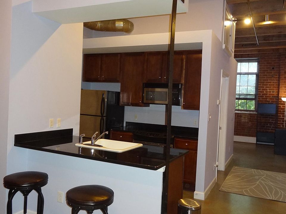 1st image of 815 Porter St #1