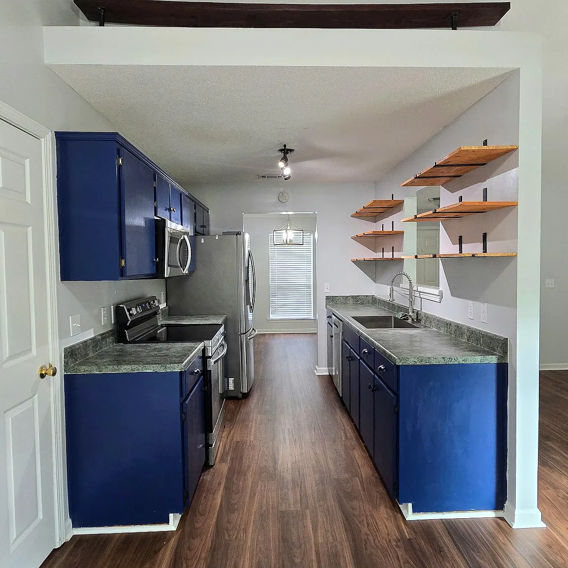 3 bed, 1263 sqft, $1,850 — Photo 4