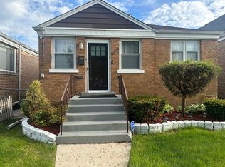 3715 W 70th St, Chicago, IL 60629
