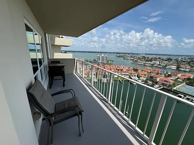 Balconly view looking south