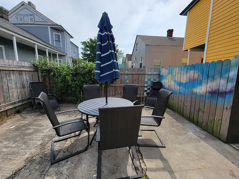 1110 N Derbigny St — Photo 16