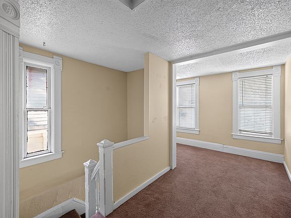 3rd image of 2136 N Lafayette St #2134