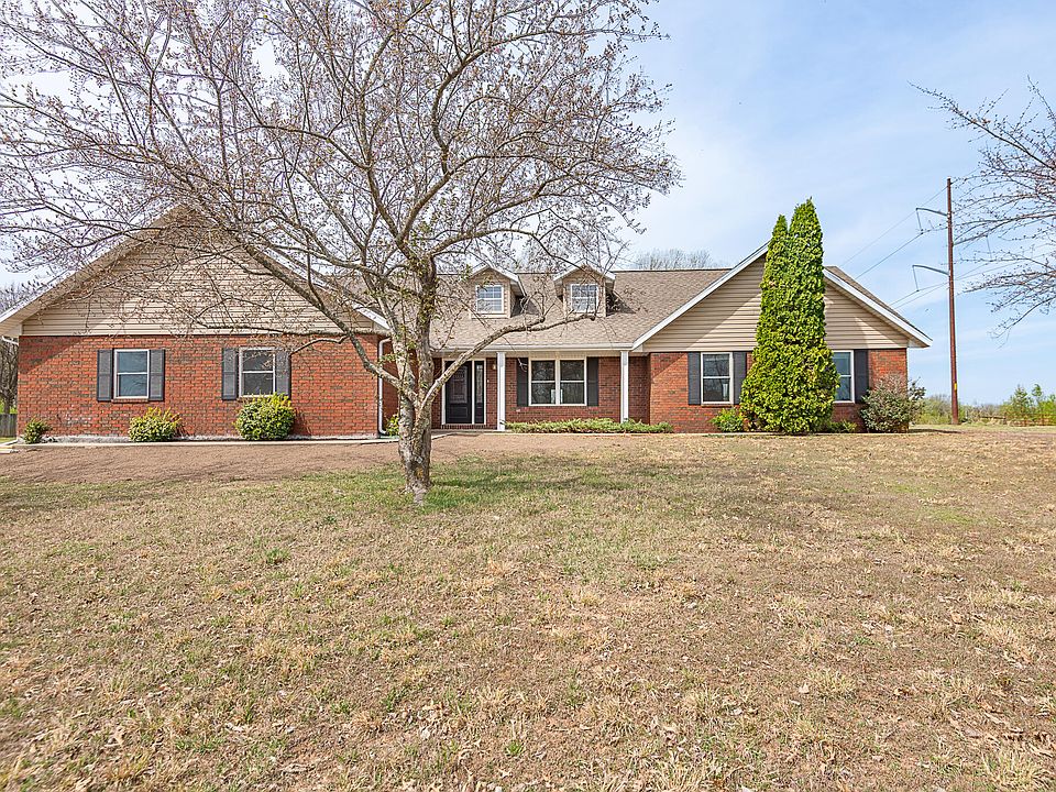 1st image of 1505 N Granite Drive