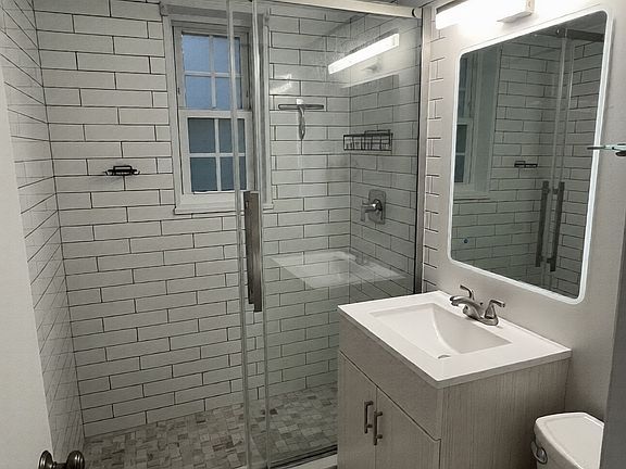 2nd image of 1224 N Meade St APT 19