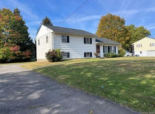7 Carriage Drive, Newburgh, NY 12550