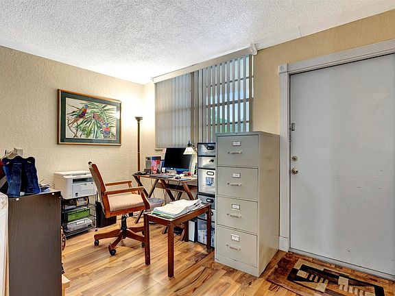 5th image of 1811 Jefferson Street #202