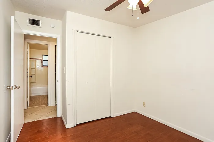 1004 Maynard St — Photo 8