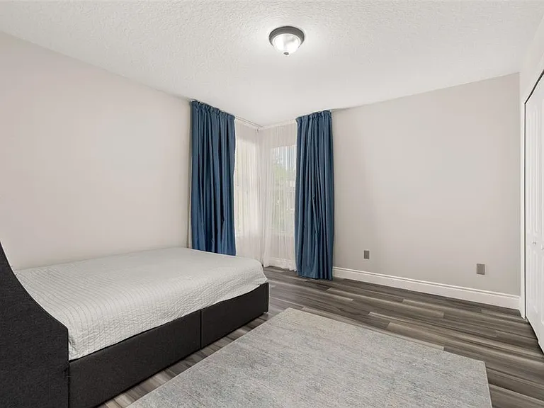 13247 Hatherton Cir — Photo 35