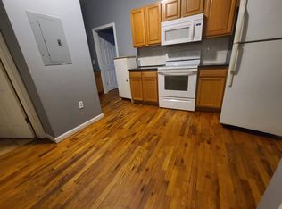 331 Park St #2E, New Britain, CT 06051