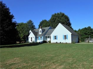 19544 W River Rd, Columbia Station, OH 44028