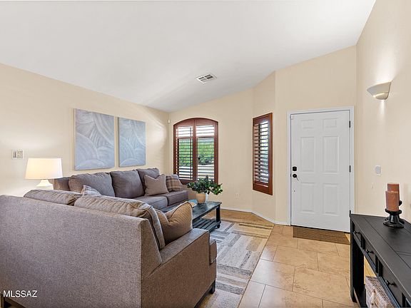 4th image of 4906 N Sabino Gulch Ct