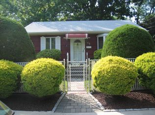 755 Clawson St, Staten Island, NY