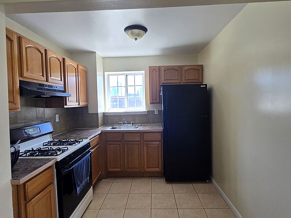 2nd image of 34-55 10th St #3