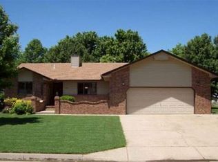 503 Crestview Ct, Andale, KS 67001