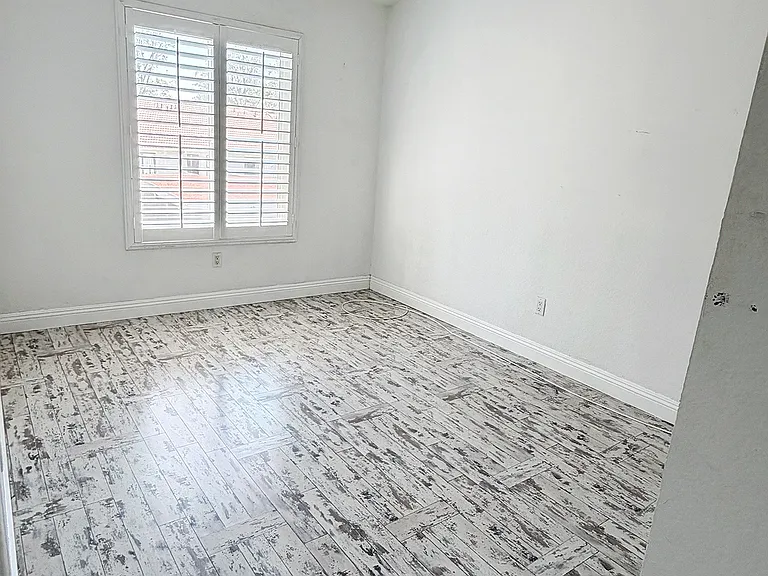 8167 Vineyard Ave #117 — Photo 10