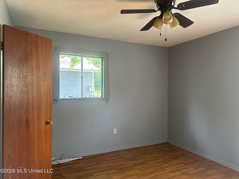 3655 Horton St — Photo 26