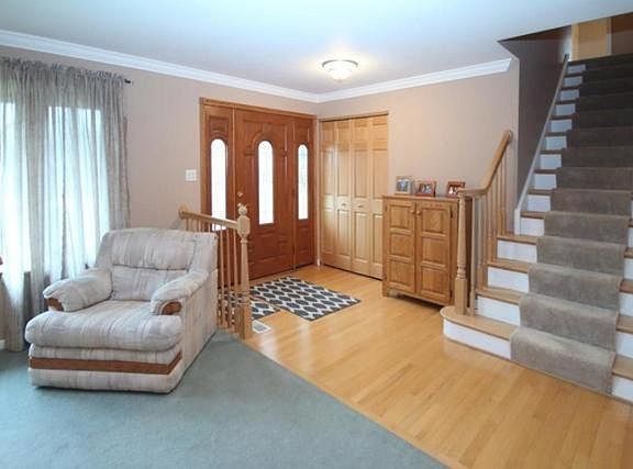 2nd image of 1123 Tiverton Ct