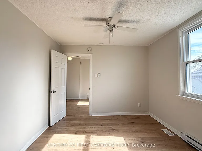 359 Princess Ave #3 — Photo 13